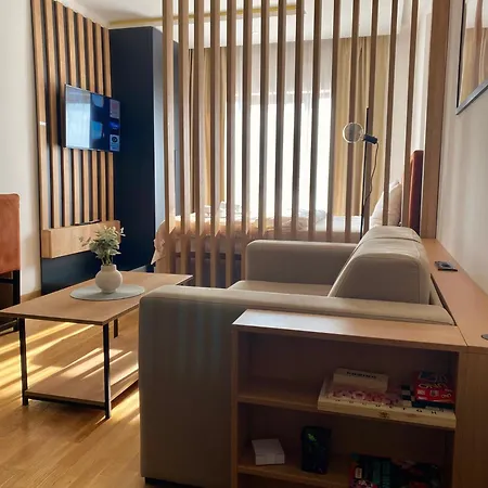 Nlux Nest Lejlighedshotel 3*