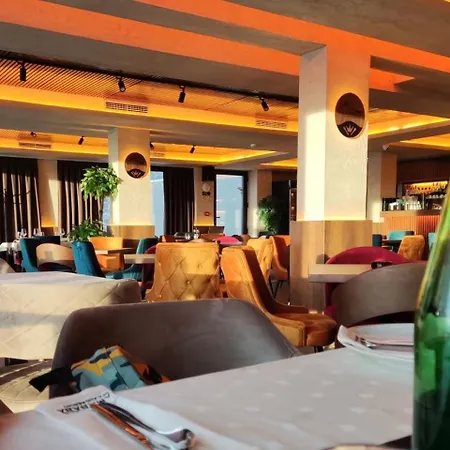 Nlux Nest Aparthotel *