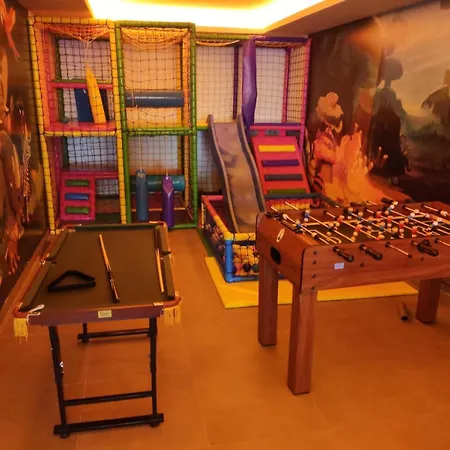 Aparthotel Nlux Nest *