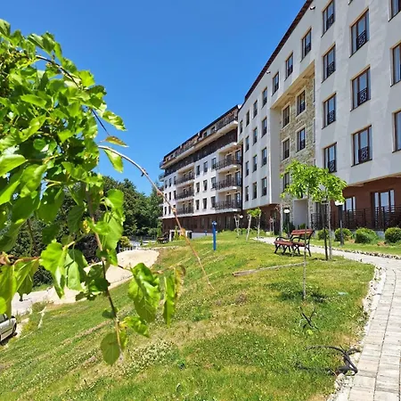 Nlux Nest Lejlighedshotel 3*